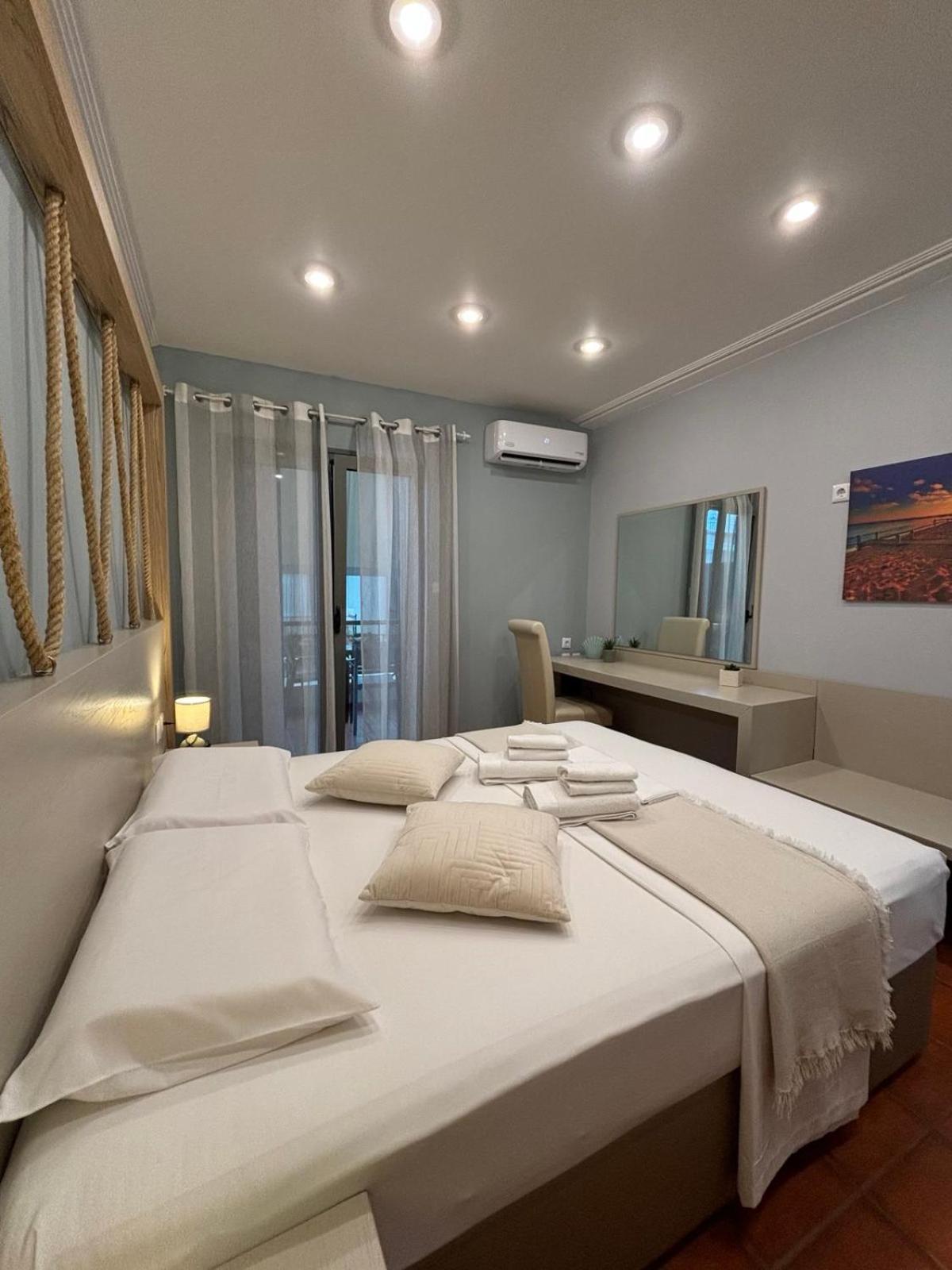 Green Suite Skiathos Экстерьер фото