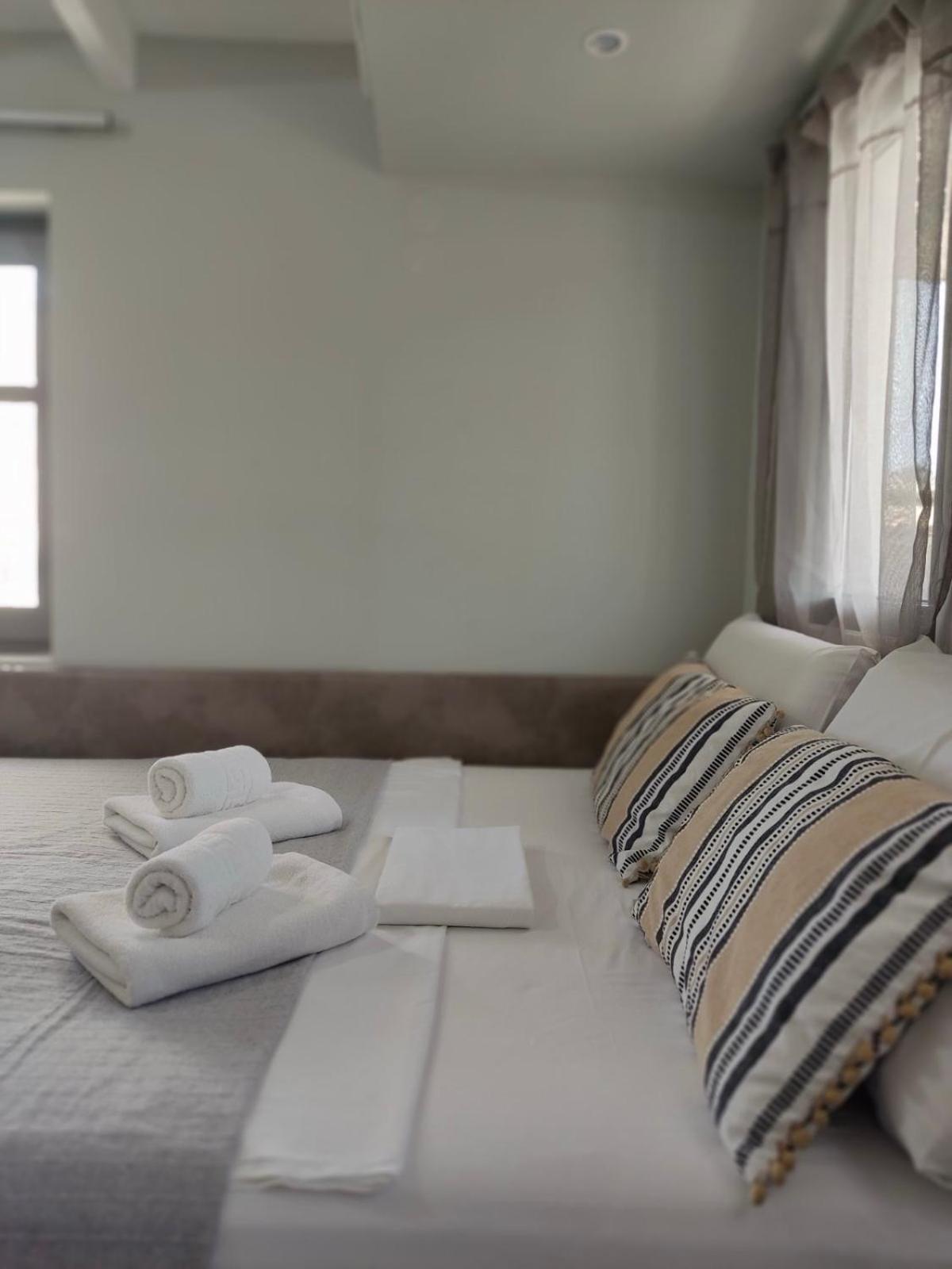 Green Suite Skiathos Экстерьер фото