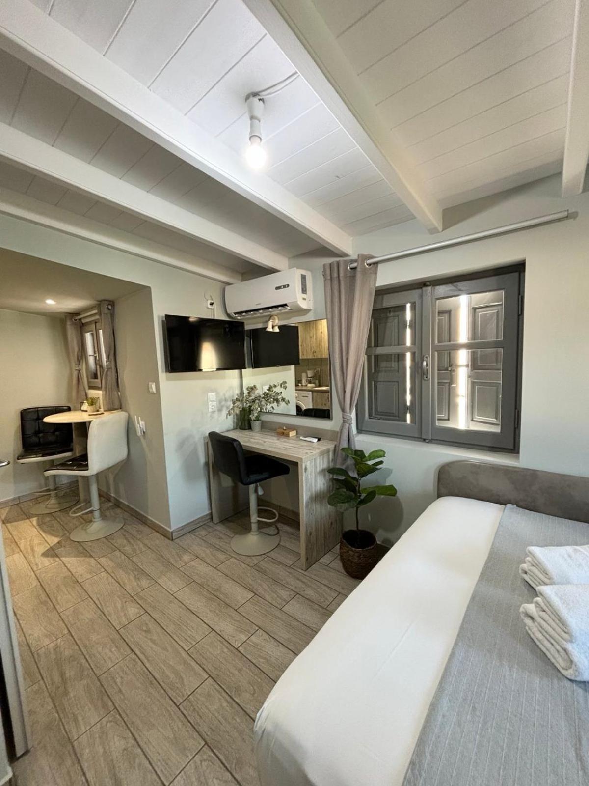 Green Suite Skiathos Экстерьер фото